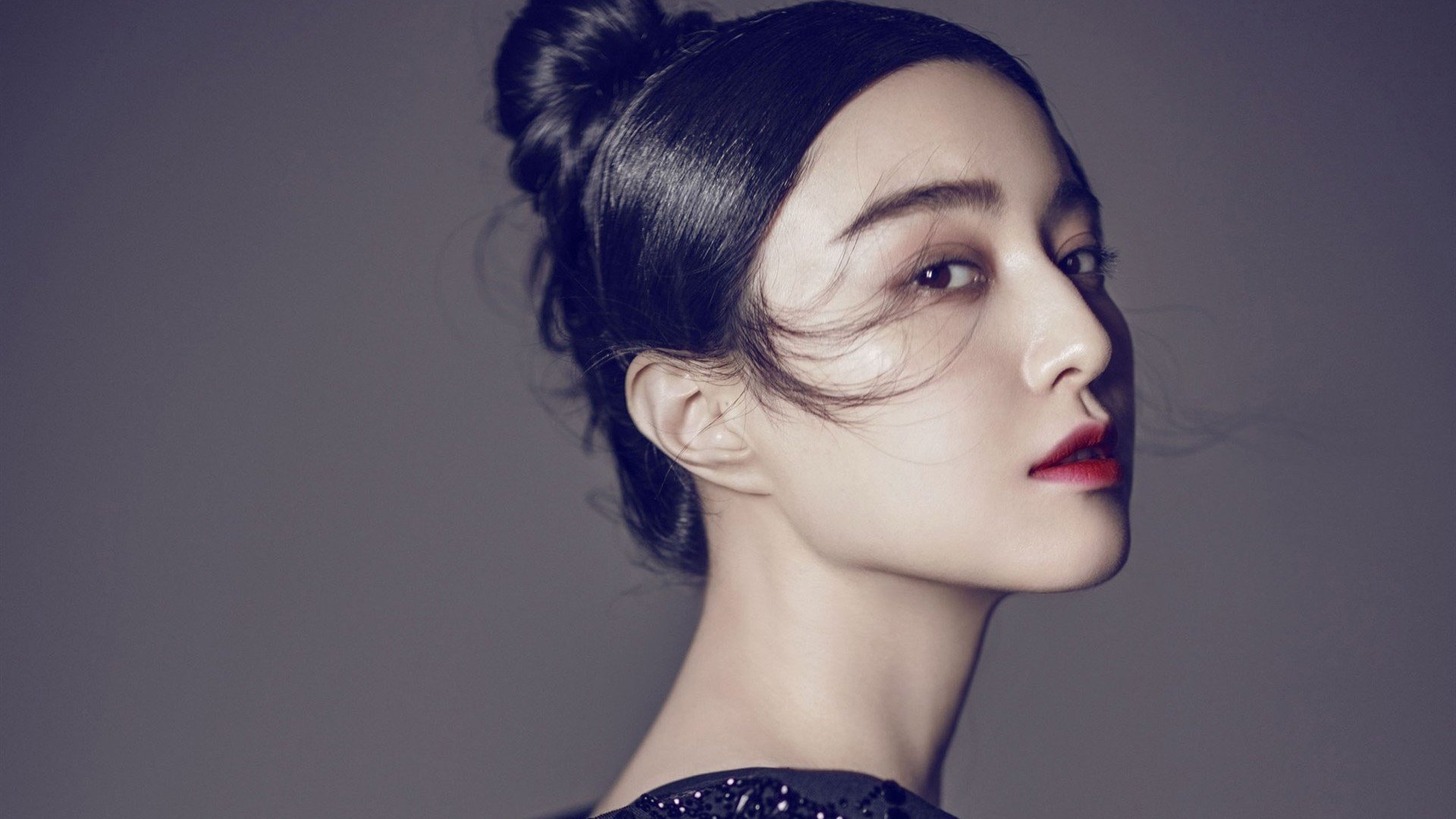 纯天然蜂蜜水能喝吗女生可以喝吗(脸上长黄褐斑看什么科)